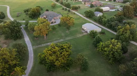 1601 N Dobbs Rd, Harrah, OK 73045 photo 3
