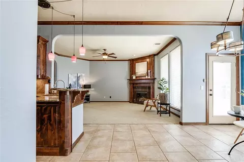 1104 Kelsi Dr, Moore, OK 73160 photo 6