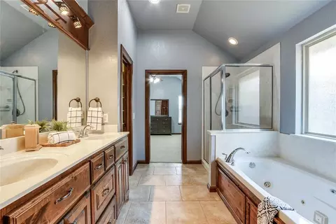 1104 Kelsi Dr, Moore, OK 73160 photo 25