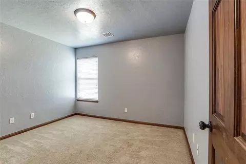 1104 Kelsi Dr, Moore, OK 73160 photo 34