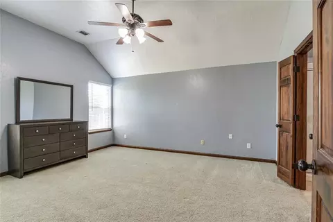 1104 Kelsi Dr, Moore, OK 73160 photo 23