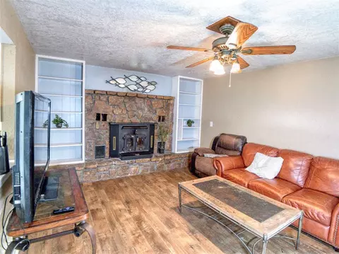 352097 E 1040 Rd, Prague, OK 74864 photo 8