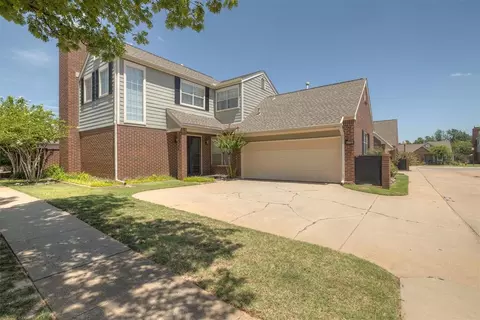 8702 N May Ave #14, Oklahoma City, OK 73120