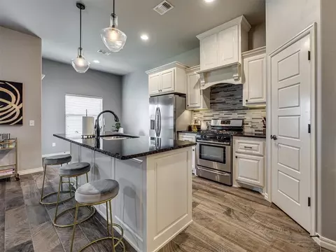 8109 NW 160th Ter, Edmond, OK 73013