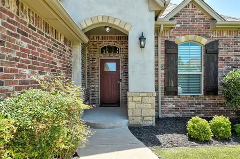 5700 St James Pl, Oklahoma City, OK 73179