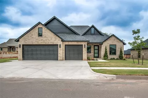 11529 NW 102nd St, Yukon, OK 73099