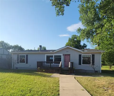 705 W Locust St, Tecumseh, OK 74873