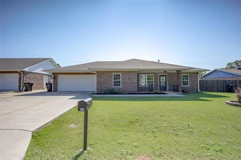404 S Texas St, Elmore City, OK 73433