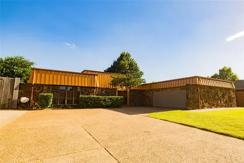 2316 NW 113th Pl, Oklahoma City, OK 73120