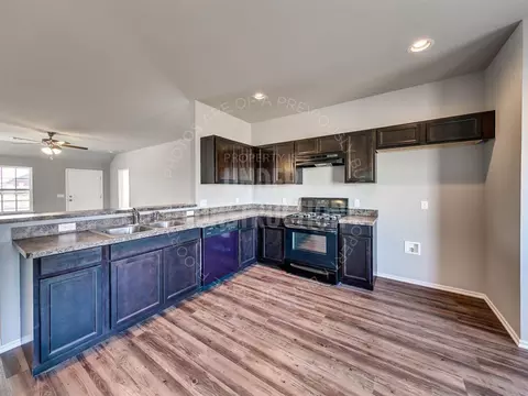 13360 Mulberry Cir, Mcloud, OK 74851 photo 9