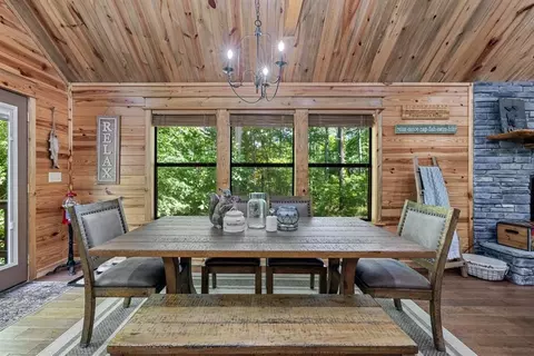 Dining - 156 Huckleberry Trl, Broken Bow, OK 74728 photo 1 of 2