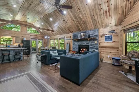 Living - 156 Huckleberry Trl, Broken Bow, OK 74728 photo 1 of 5