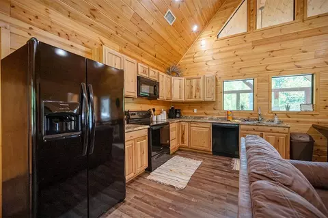 204 Eagle Mountain Trl, Broken Bow, OK 74728 photo 22