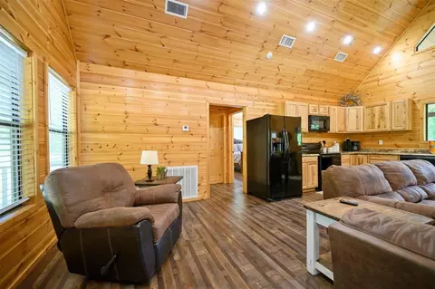 204 Eagle Mountain Trl, Broken Bow, OK 74728 photo 24