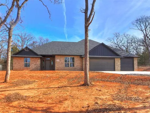 104656 S Pimlico Pass, Mcloud, OK 74851