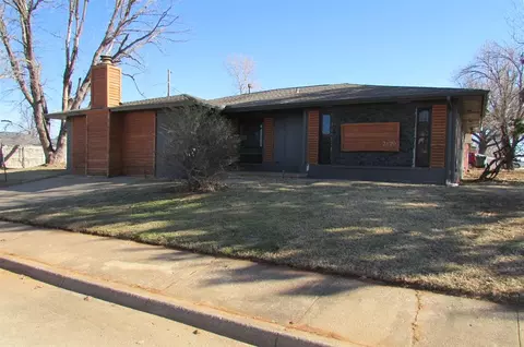 2620 Edgewood Dr, Edmond, OK 73013