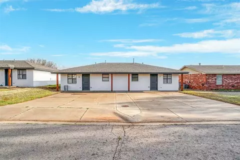 120 Mckenzie St, Weatherford, OK 73096