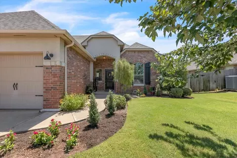 15220 Homecoming Dr, Edmond, OK 73013