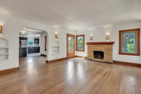 2558 NW 21 St, Oklahoma City, OK 73107