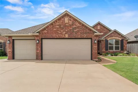 11716 SW 17th St, Yukon, OK 73099