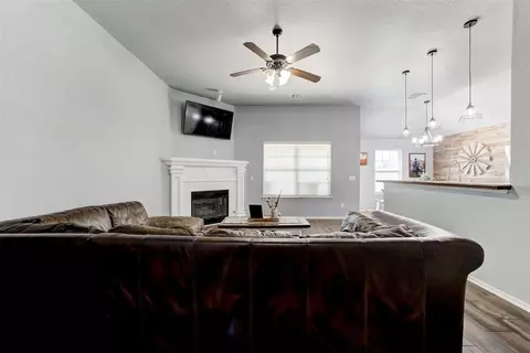 608 Manhattan Dr, Moore, OK 73160 photo 6