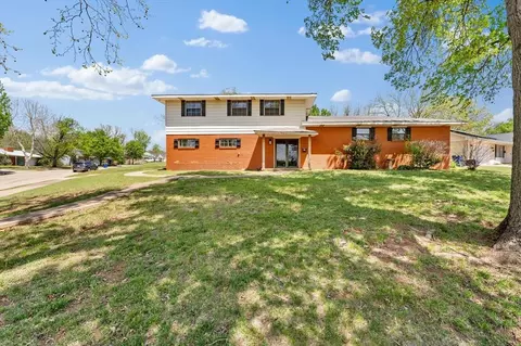 902 Walnut Ct, Guthrie, OK 73044 photo 6