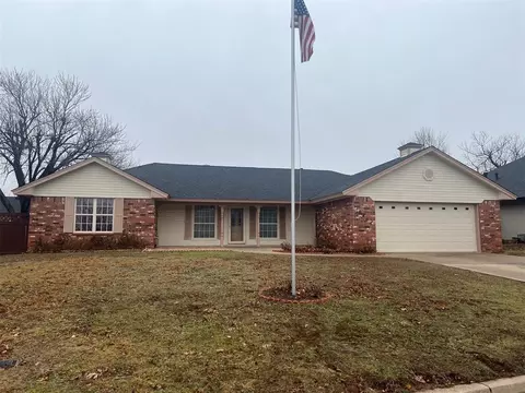 10404 Ryecroft Rd, Oklahoma City, OK 73162