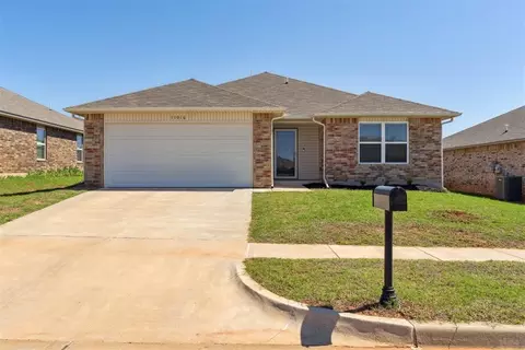 11016 NW 100th St, Yukon, OK 73099