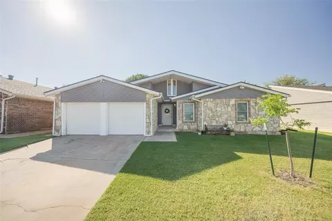 10023 Southridge Dr, Oklahoma City, OK 73159