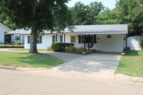 1108 Kimberly Dr, Chandler, OK 74834