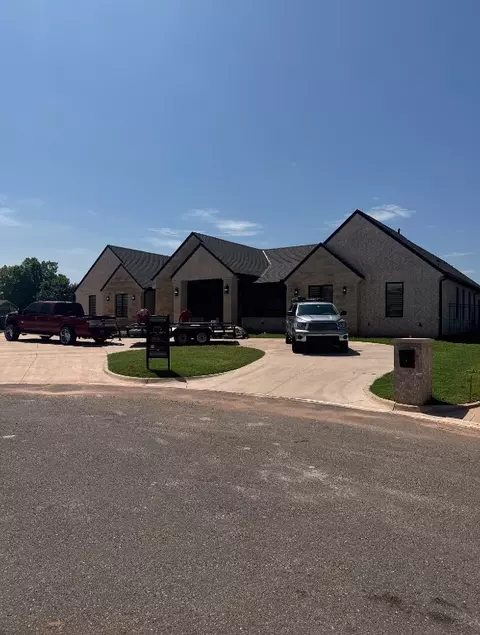 1110 W Jasmine Way, Mustang, OK 73064
