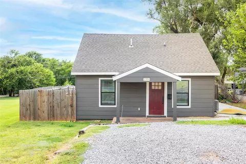 1304 N College St, Cordell, OK 73632
