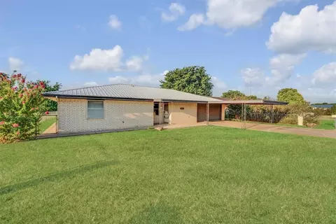 412 E Washington Ave, Sayre, OK 73662