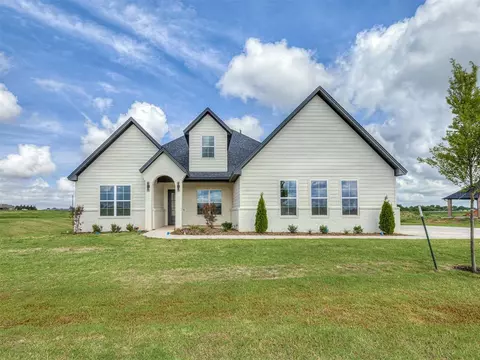 6901 Lake View Ct, Cashion, OK 73016