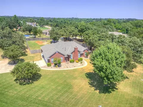 4708 Sandy Oak Ln, Newalla, OK 74857