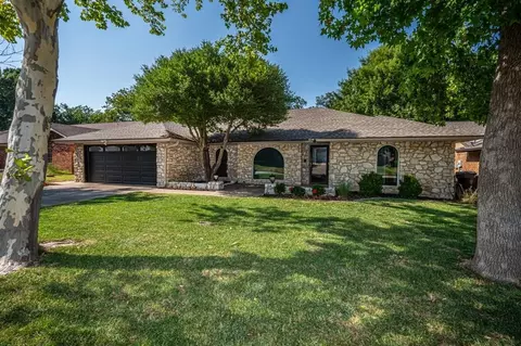 8117 NW 114th St, Oklahoma City, OK 73162