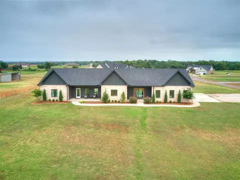 19050 Bobcat Ridge Ct, Cashion, OK 73016