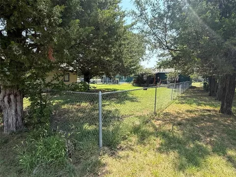 13982 Berkeley Rd, Kingston, OK 73439 photo 3