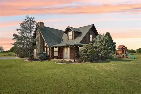 8331 Green Pasture Ln, Guthrie, OK 73044
