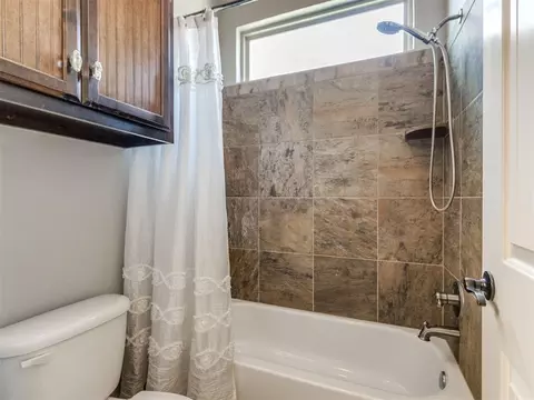 2101 Newbrook Dr, Edmond, OK 73003 photo 10
