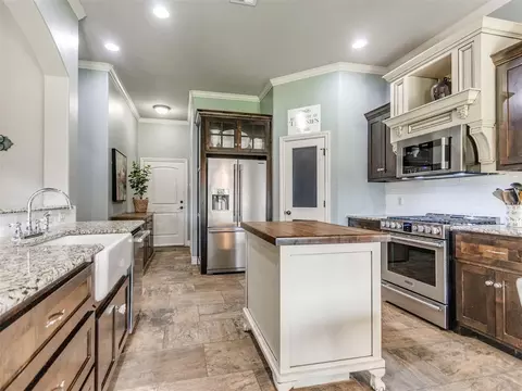 2101 Newbrook Dr, Edmond, OK 73003 photo 21