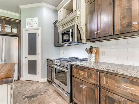 2101 Newbrook Dr, Edmond, OK 73003 photo 23