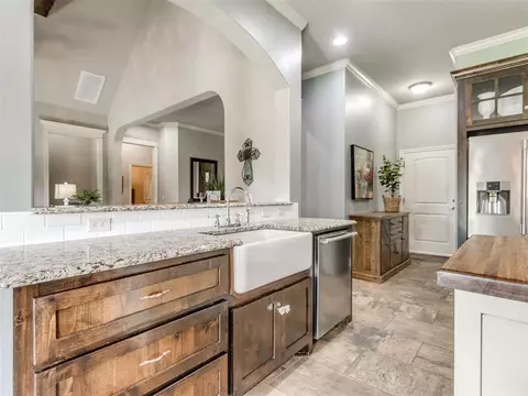 2101 Newbrook Dr, Edmond, OK 73003 photo 22