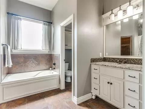 2101 Newbrook Dr, Edmond, OK 73003 photo 32