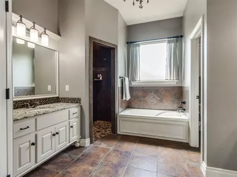 2101 Newbrook Dr, Edmond, OK 73003 photo 31