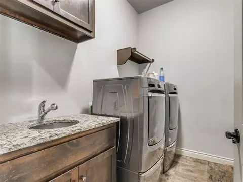 2101 Newbrook Dr, Edmond, OK 73003 photo 28