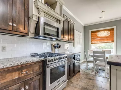 2101 Newbrook Dr, Edmond, OK 73003 photo 25