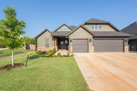 10301 Two Lakes Dr, Yukon, OK 73099