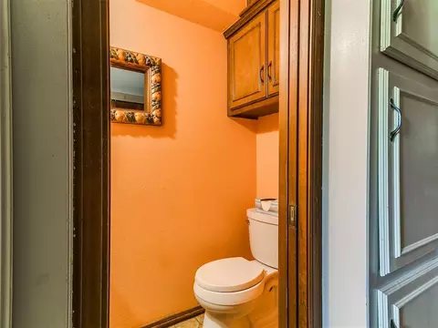 1050 S May Ave, Guthrie, OK 73044 photo 20