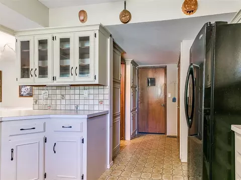 1050 S May Ave, Guthrie, OK 73044 photo 16